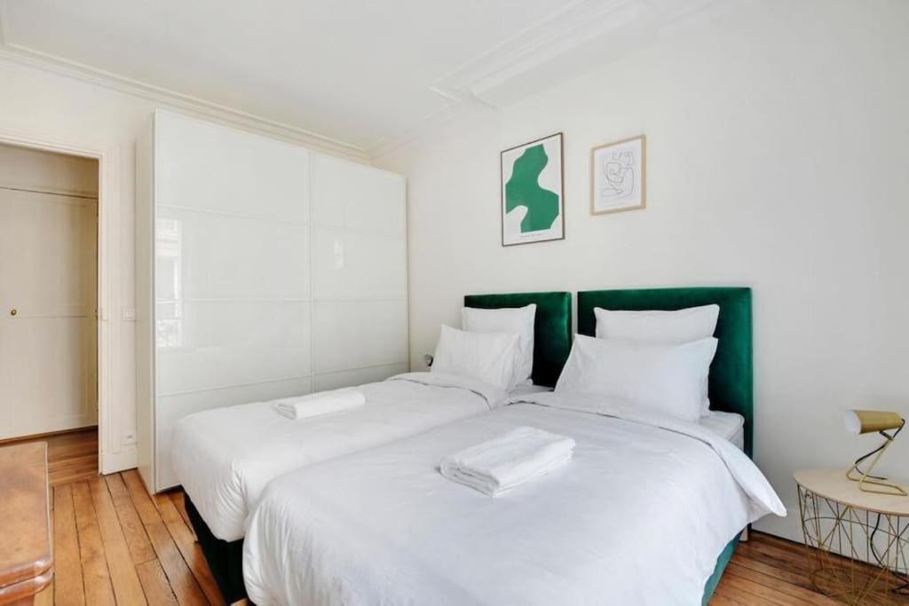 Elegant Parisian Flat - Monceau Appartamento